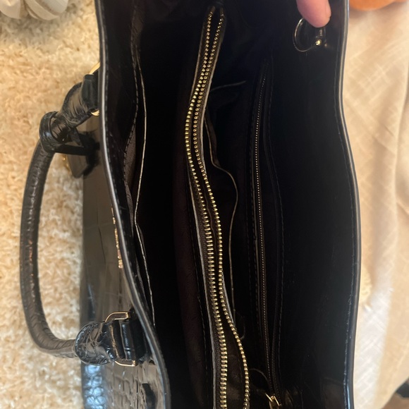 Black Michael Kors tote with imprinted alligator pattern - Picture 5 of 10